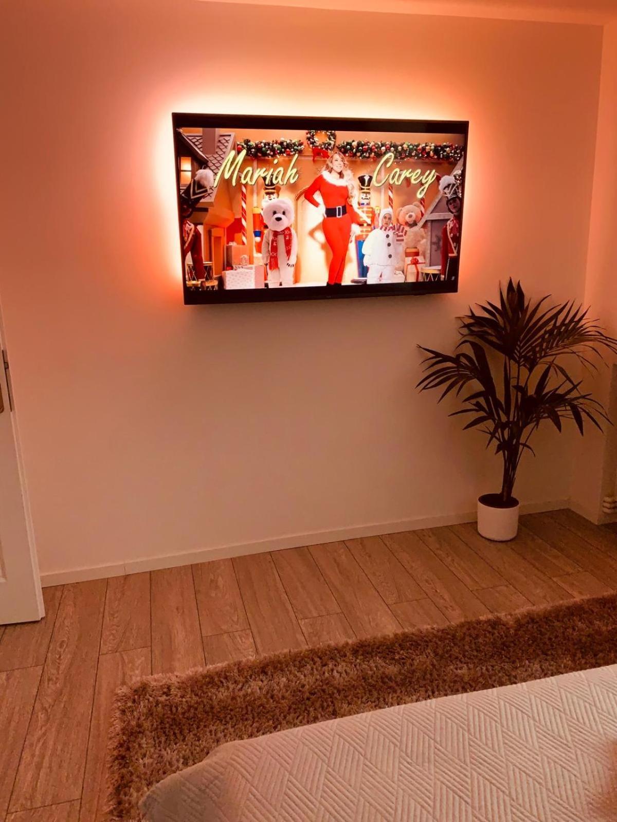 Rose Apartment Piatra Neamţ Eksteriør billede